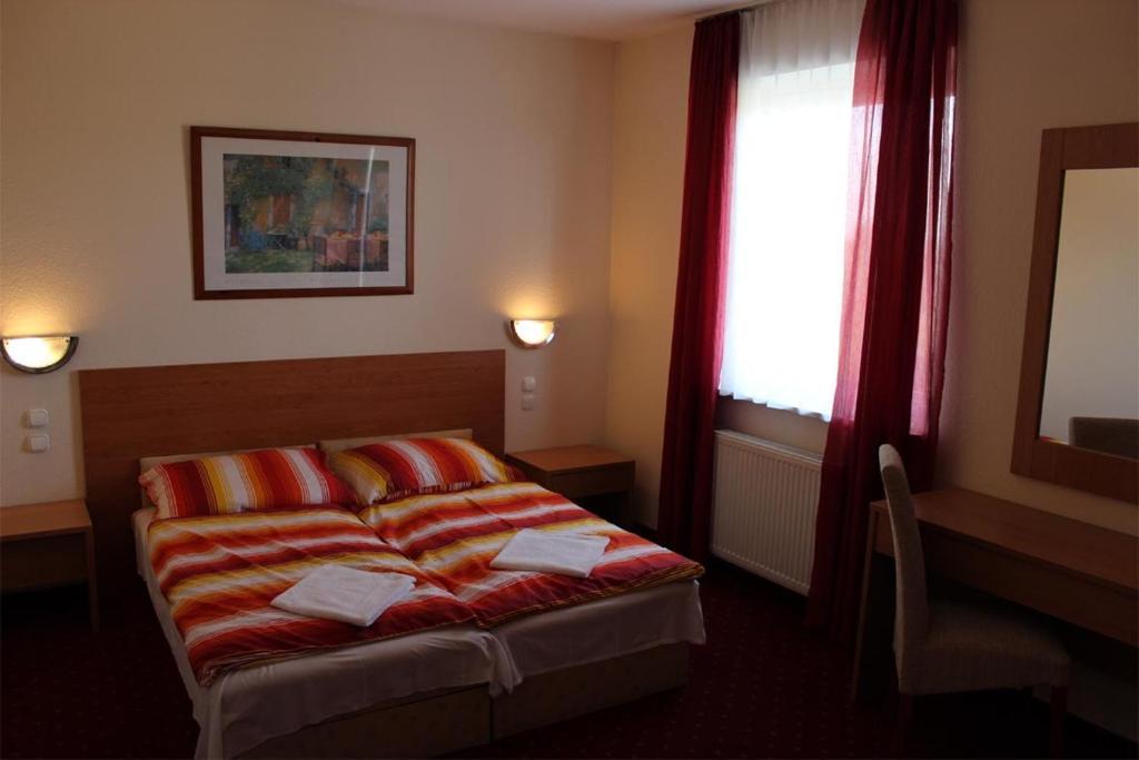 Hotel Menthol Budapeszt Pokój zdjęcie